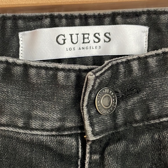 Men’s slim fit Guess Jeans size 32 - Picture 2 of 6